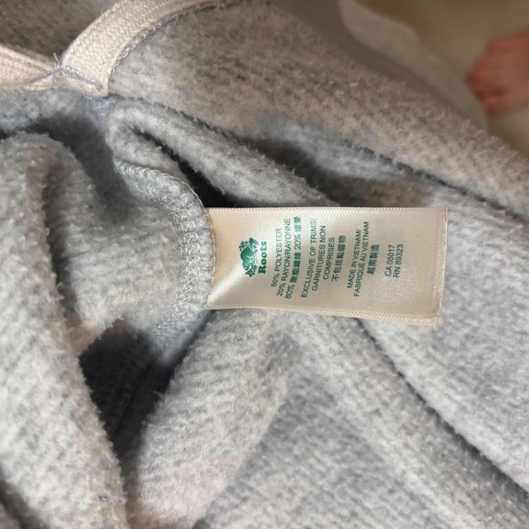 Roots Quarter Zip Sweater - Picture 5 of 5